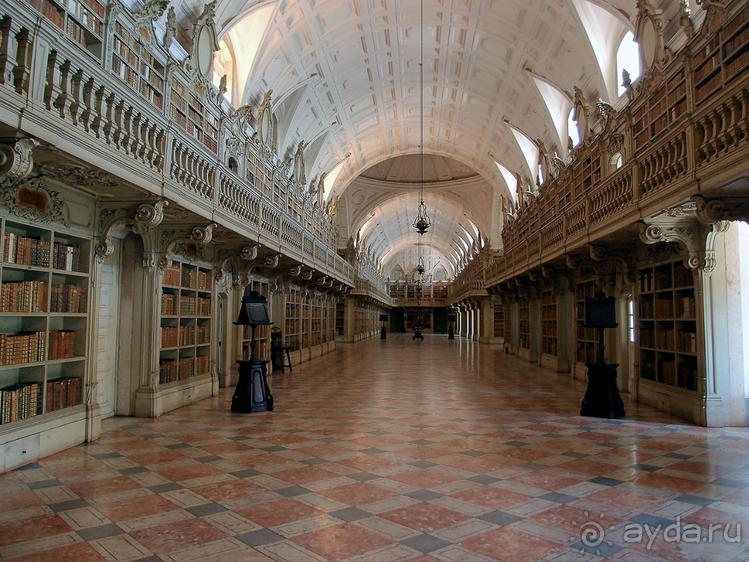 Грандиозная Мафра