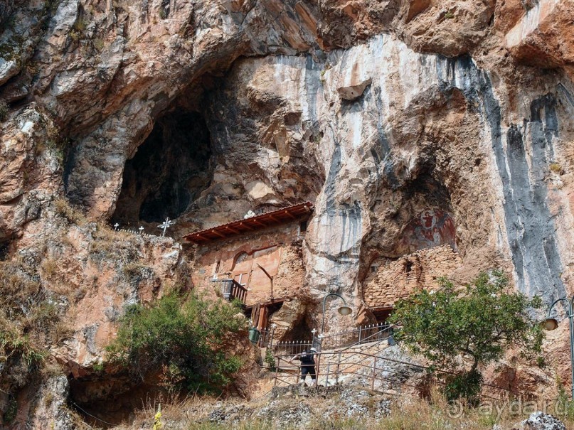 Пещерные церкви Калишты и Радожды