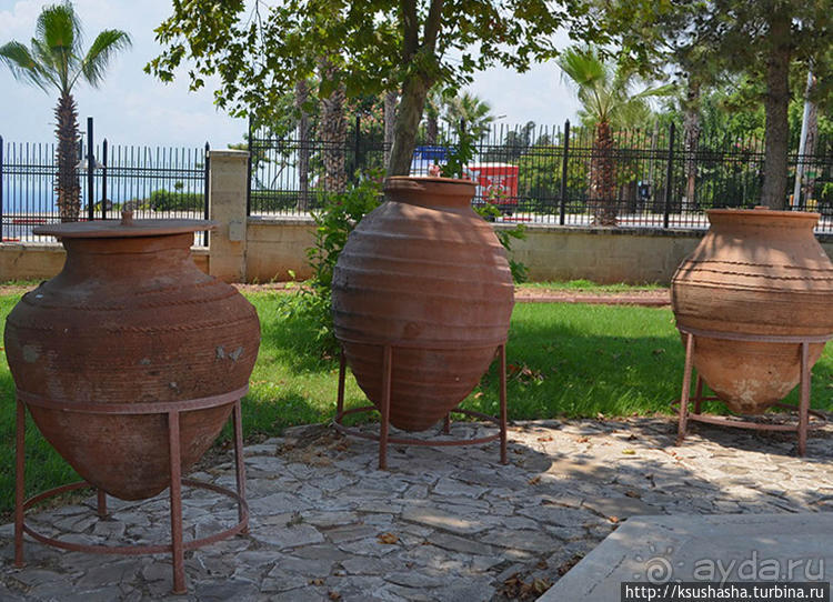 Для чего предназначен такой большой кувшин?