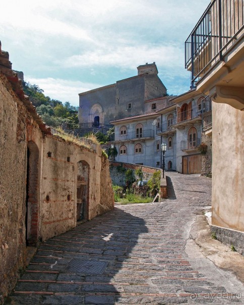 Киношная и подлинная, прекрасная Савока