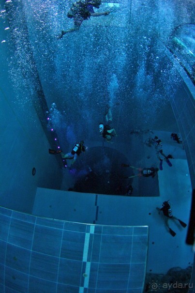 Необычные бассейны мира