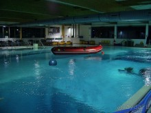 Необычные бассейны мира