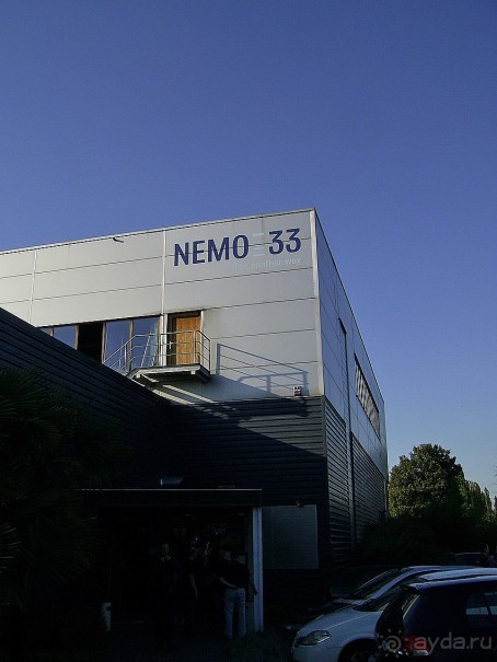 Необычные бассейны мира