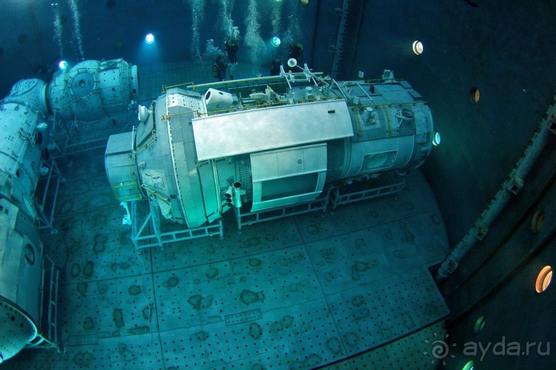 Необычные бассейны мира