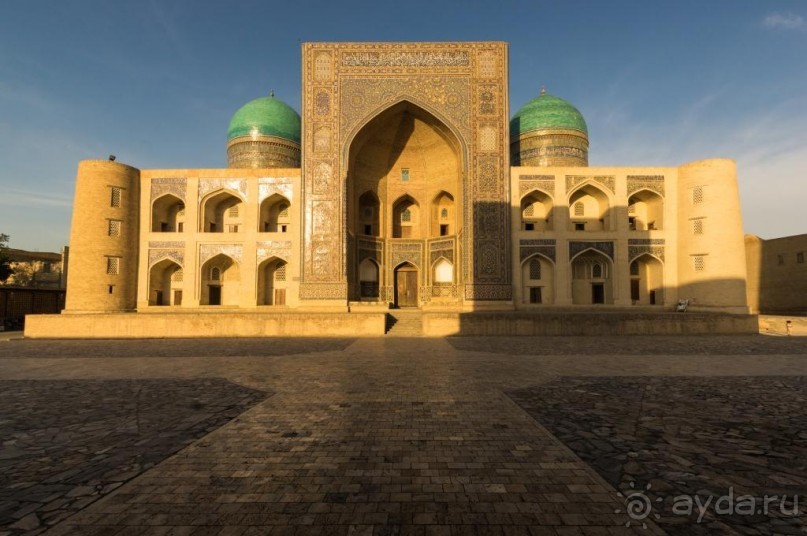 Бухара - 2500 лет запечатленные в камне