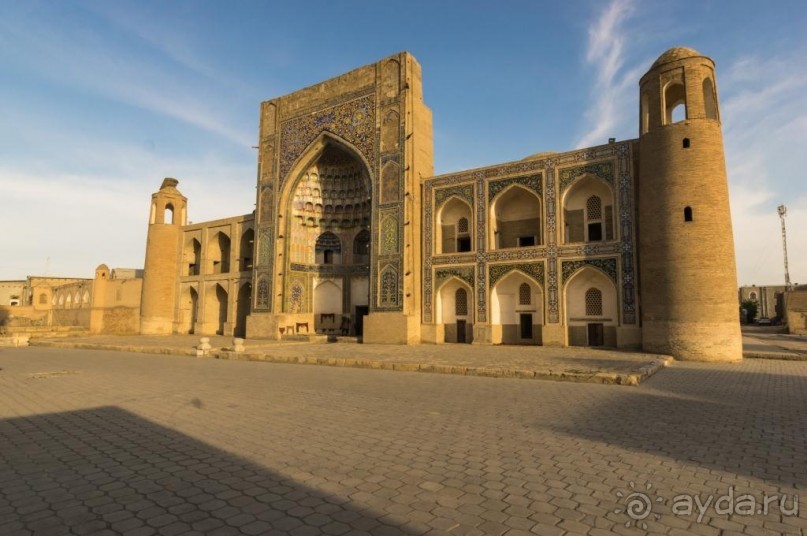 Бухара - 2500 лет запечатленные в камне