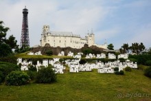 Выгляни в окно — там целый мир!