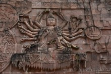 Выгляни в окно — там целый мир!