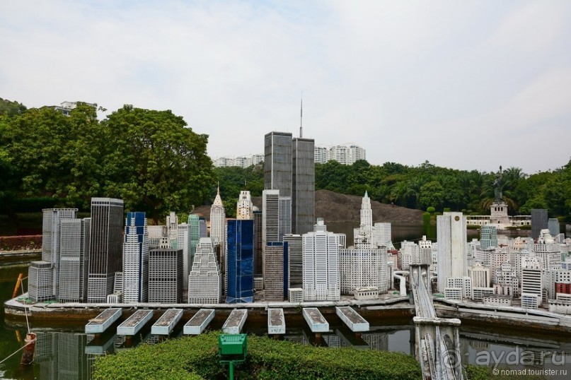 Выгляни в окно — там целый мир!