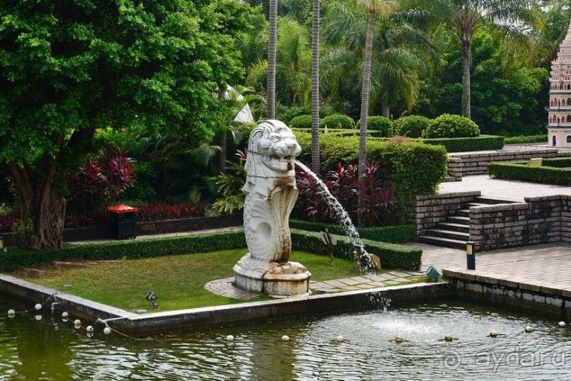 Выгляни в окно — там целый мир!