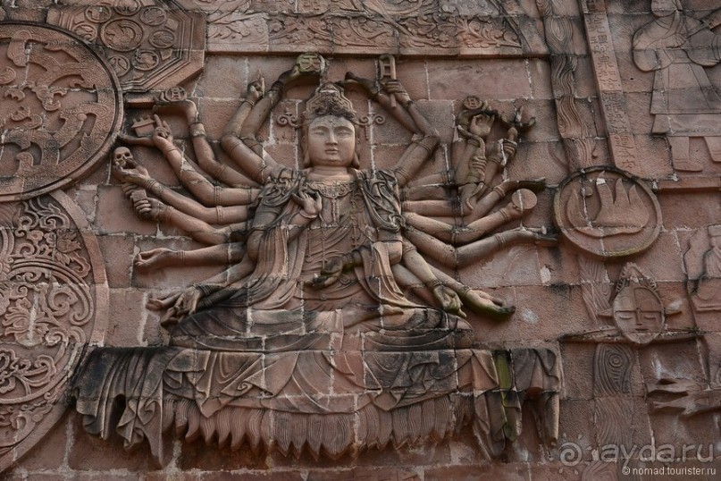 Выгляни в окно — там целый мир!