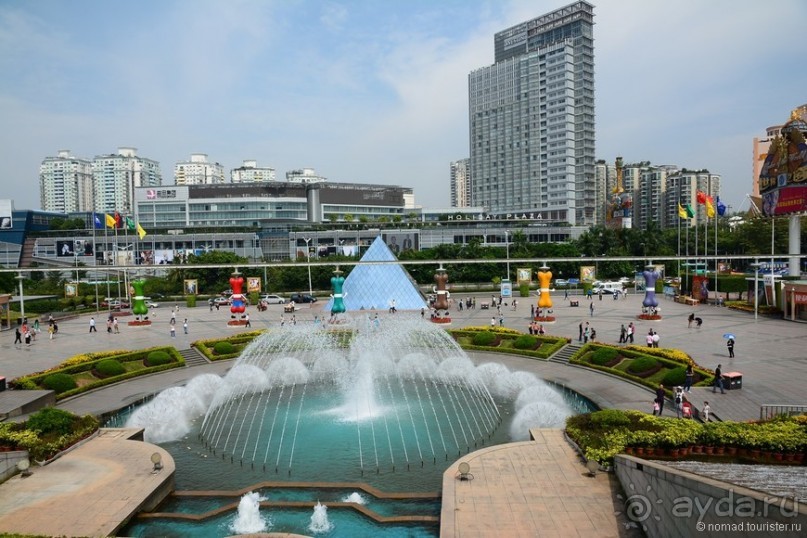 Выгляни в окно — там целый мир!