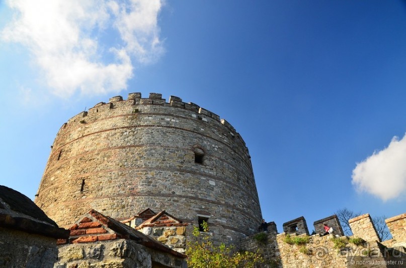 Три твердыни Три твердыни