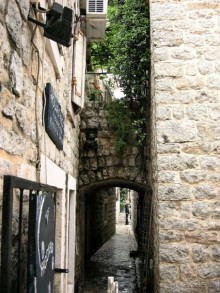 Франшиза или жизнь. На Ситроене по Черногории. Часть 1