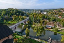 Локет-городок, ни низок, ни высок...