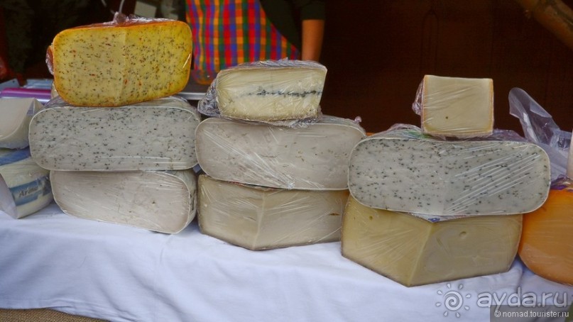 Локет-городок, ни низок, ни высок...