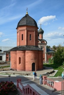 Высоко-Петровский ставропигиальный мужской монастырь