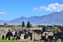 Поехали скорее в древние Помпеи!
