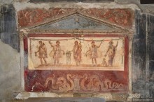 Поехали скорее в древние Помпеи!