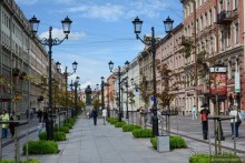 Налетела грусть, что ж пойду пройдусь...