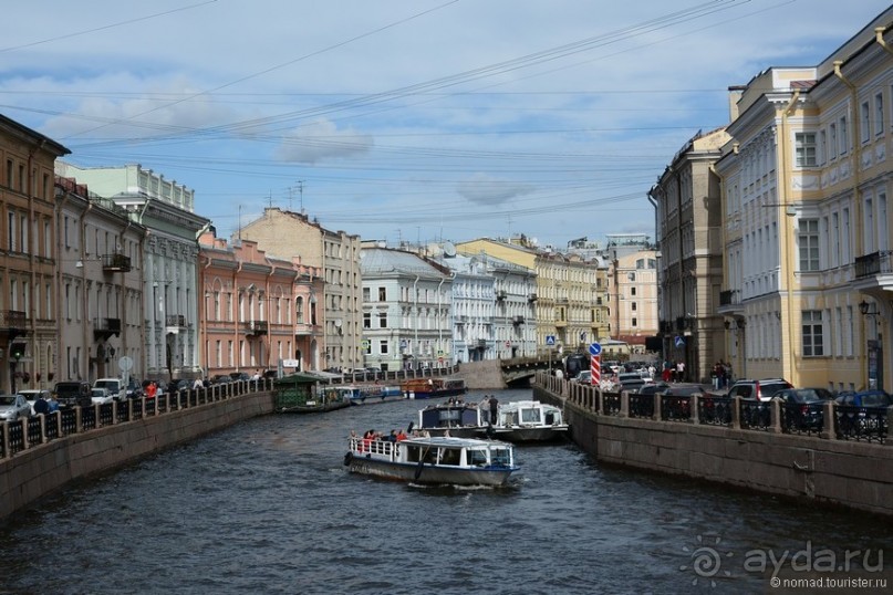 Налетела грусть, что ж пойду пройдусь...