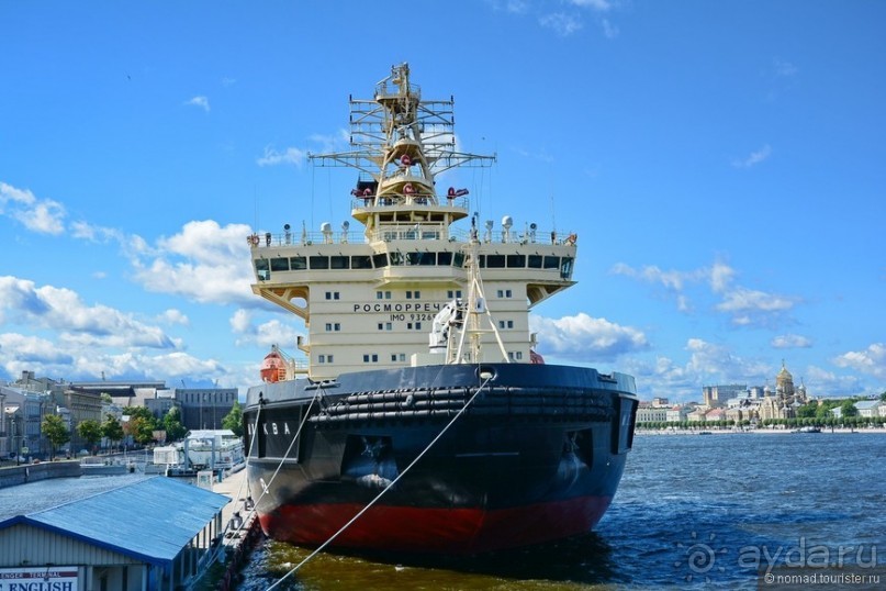 Налетела грусть, что ж пойду пройдусь...