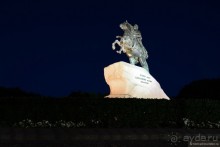 Налетела грусть, что ж пойду пройдусь...