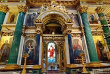 Налетела грусть, что ж пойду пройдусь...