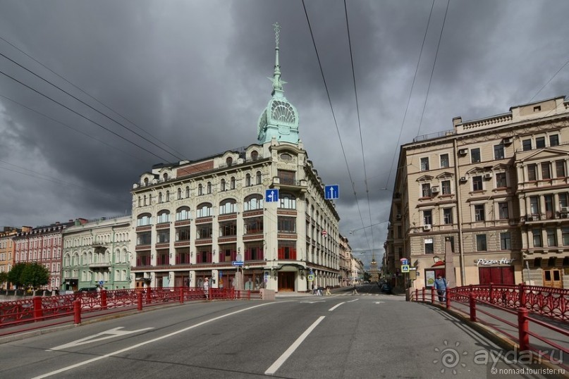 Налетела грусть, что ж пойду пройдусь...