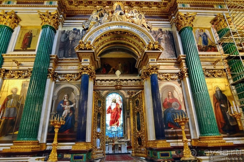 Налетела грусть, что ж пойду пройдусь...