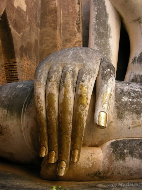 Праздник Лои Кратонг в древнем Сукхотае