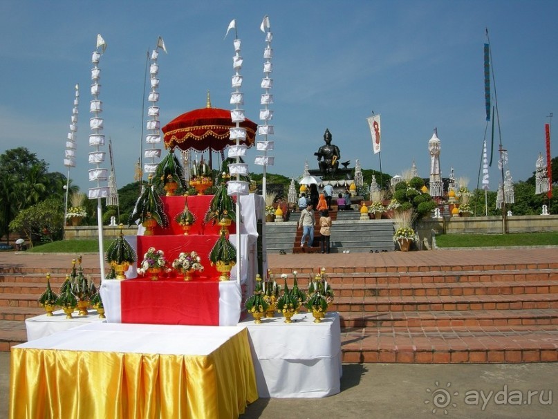 Праздник Лои Кратонг в древнем Сукхотае