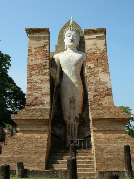 Праздник Лои Кратонг в древнем Сукхотае