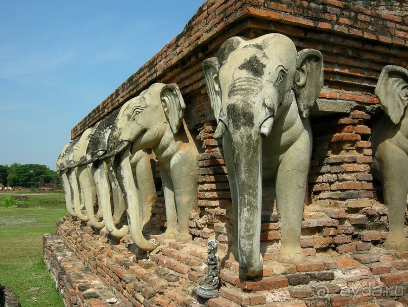 Праздник Лои Кратонг в древнем Сукхотае