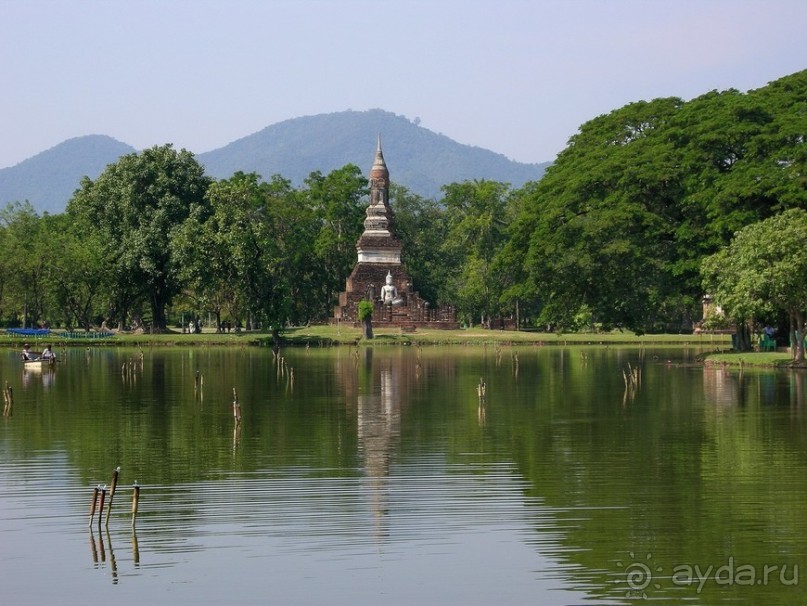 Праздник Лои Кратонг в древнем Сукхотае