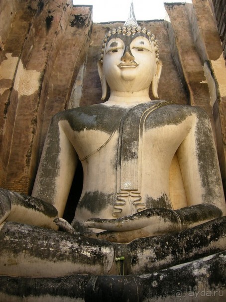 Праздник Лои Кратонг в древнем Сукхотае