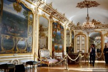 Замок Шантийи, Париж