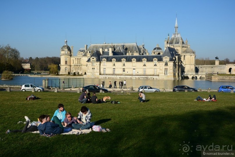 Замок Шантийи, Париж