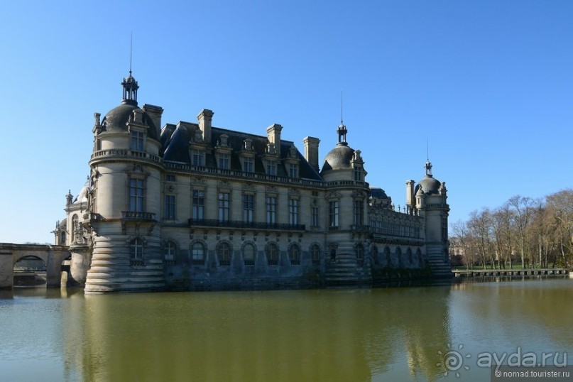 Замок Шантийи, Париж