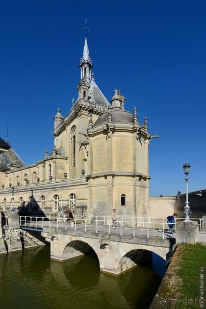 Замок Шантийи, Париж