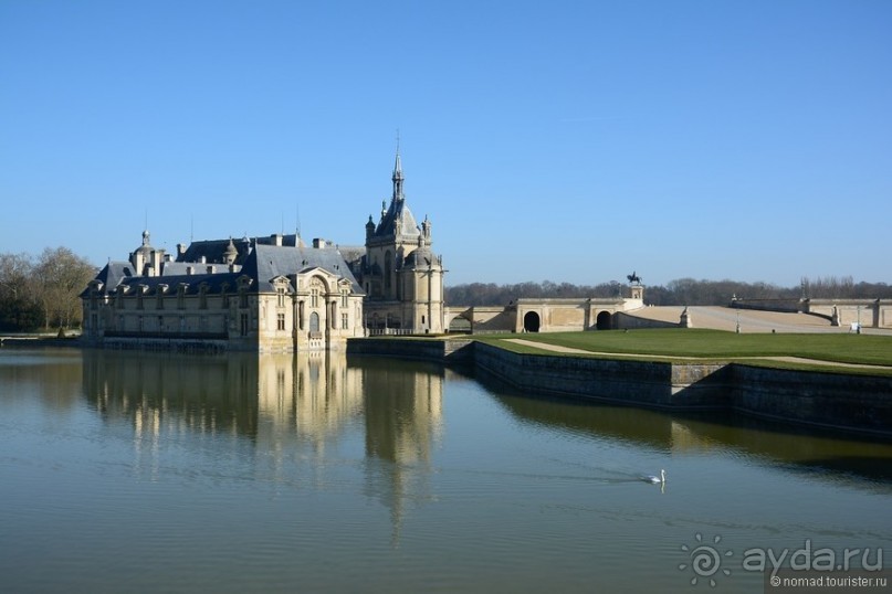 Замок Шантийи, Париж