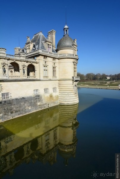 Замок Шантийи, Париж