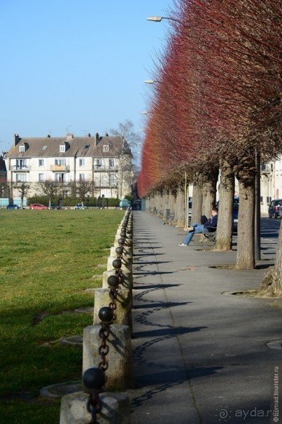 Замок Шантийи, Париж