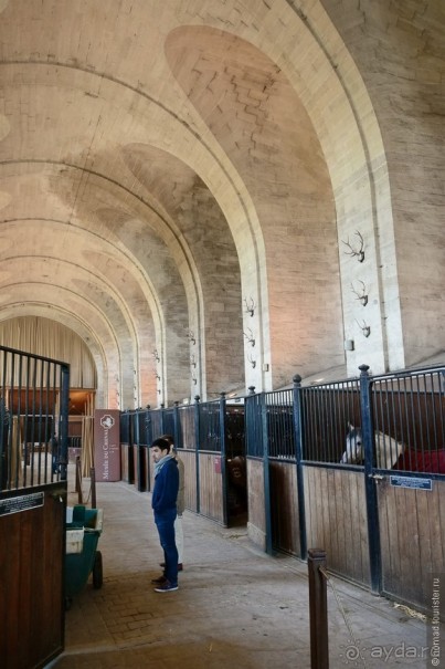 Замок Шантийи, Париж