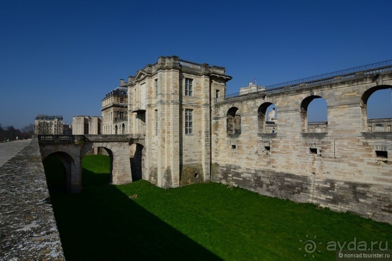 Венсенский замок, Париж