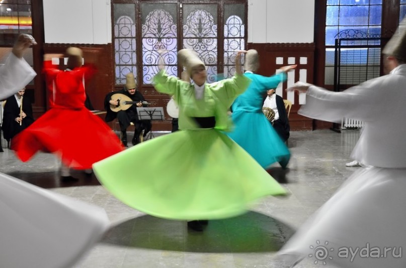 Танцующие дервиши...