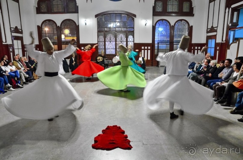Танцующие дервиши...