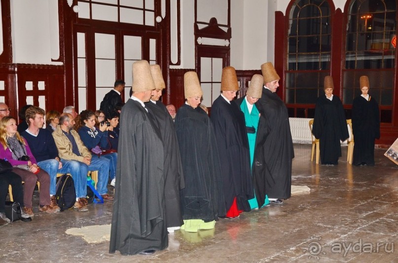 Танцующие дервиши...