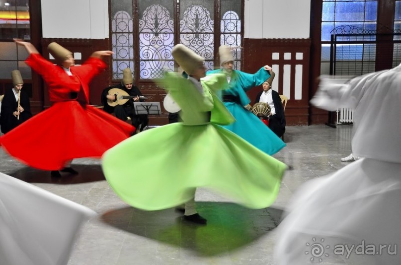 Танцующие дервиши...