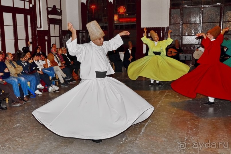 Танцующие дервиши...